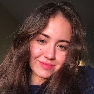 Meet your Posher, Nadia